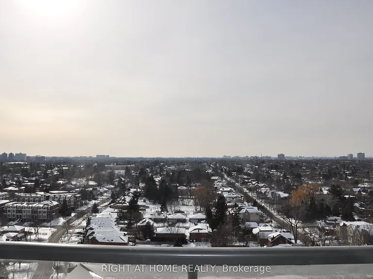 68 Canterbury Pl #1707 — Photo 1