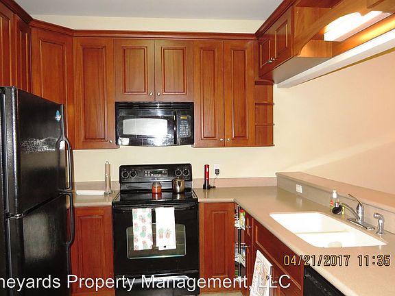 5th image of 1549 Crescent Hills Dr