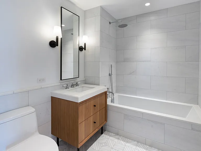 300 W 122nd St #7D — Photo 8