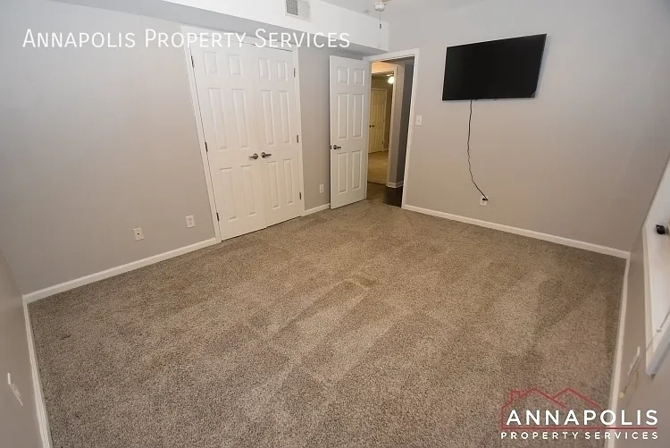 1101 Primrose Ct #302 — Photo 12