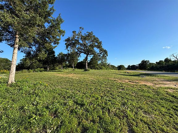 4th image of 504 S Garrett Cir Lot 33