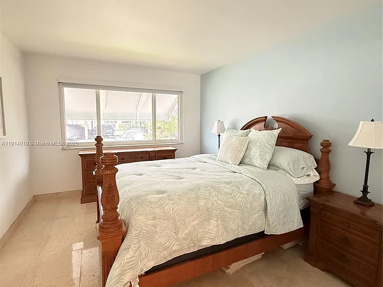 180 Isle Of Venice Dr #100 — Photo 9