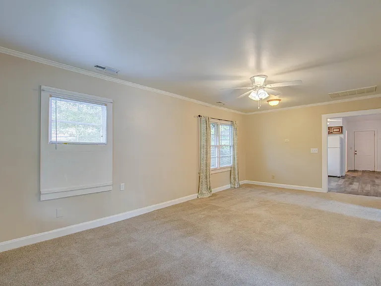 1833 Orangeburg St #A — Photo 5