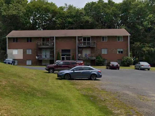 230 N Franklin St #14, Madison, NC 27025