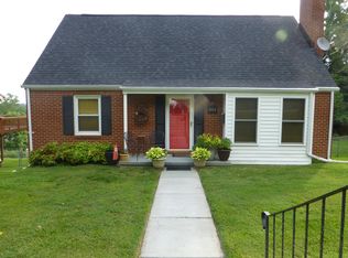 1013 Gardens Rd SW, Roanoke, VA 24014
