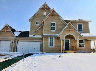 2983 Fairway Dr, Chaska, MN 55318