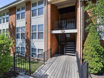 2008 Greenglen Dr APT 203, Saint Louis, MO, 63122