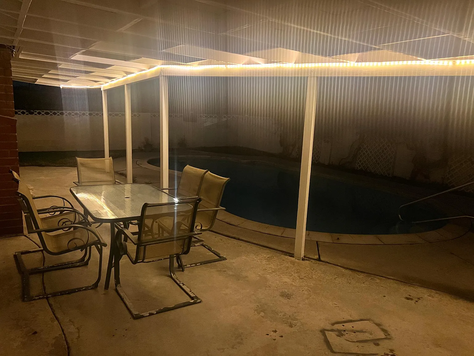4 bed, 1555 sqft, $4,550 — Photo 3