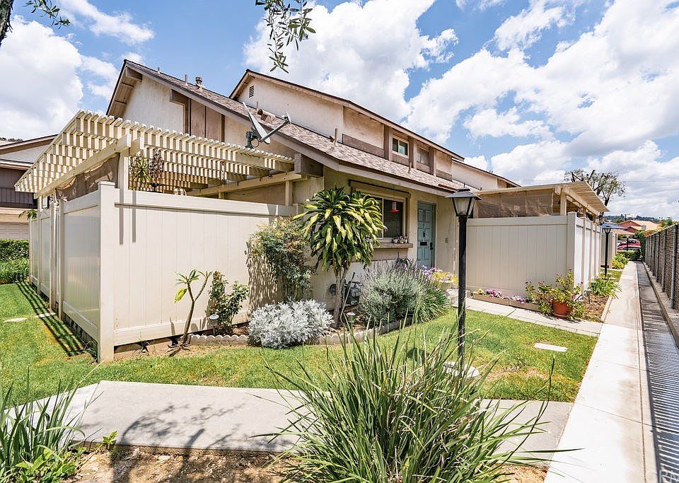 1st image of 5557 Pioneer Blvd