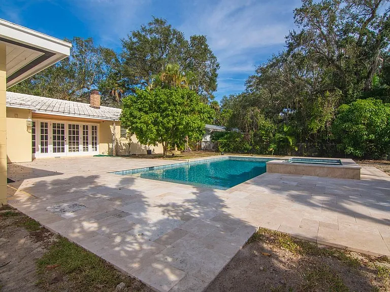 530 Cypress Rd — Photo 23