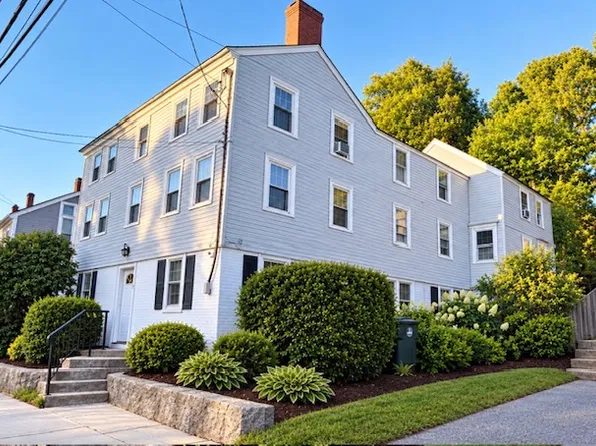 95 N Main St #B, Andover, MA 01810