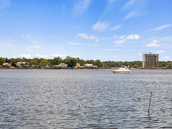 4th image of 3824 McGirts Blvd