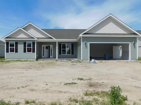 613 Bright Harvest Drive, Maysville, NC 28555