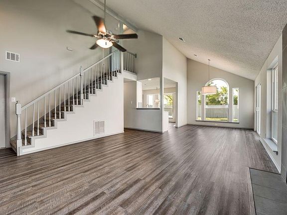 5th image of 820 Over Ridge Dr