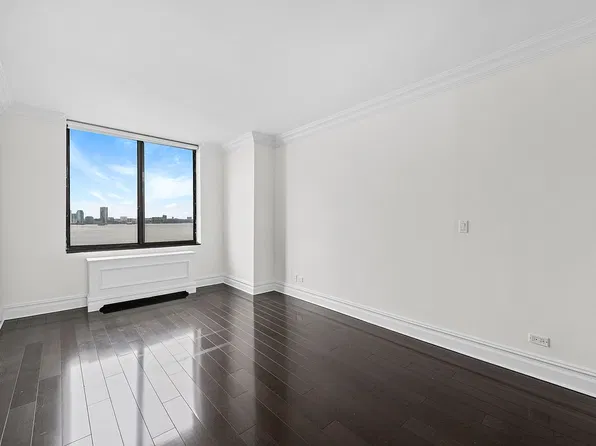 377 Rector Pl APT 17F, New York, NY 10280