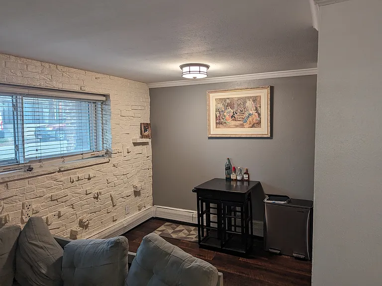 dining area before the kitchen