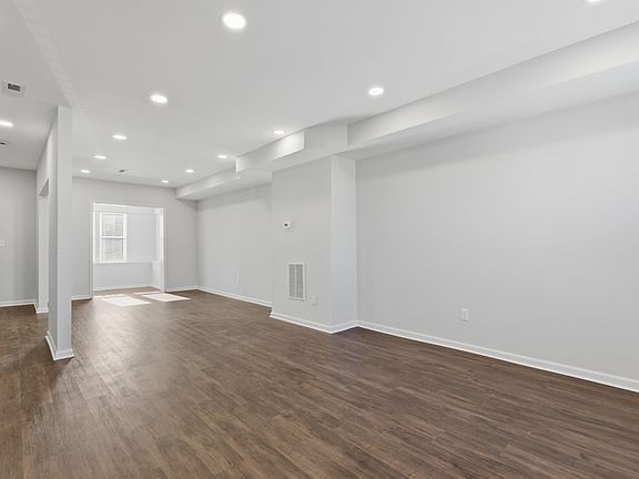 3rd image of 3202 Mondawmin Ave