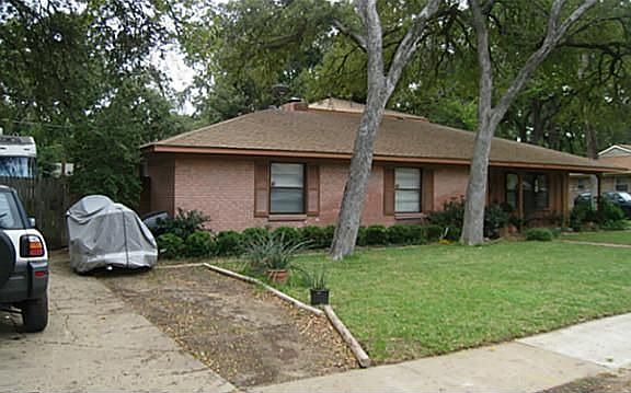 2nd image of 305 Robinhood Dr