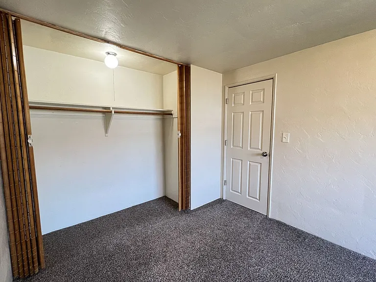 810 NW 23rd St — Photo 22