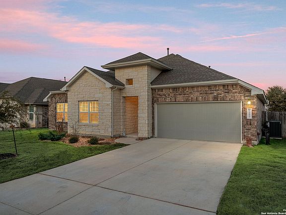 2nd image of 31810 Acacia Vista