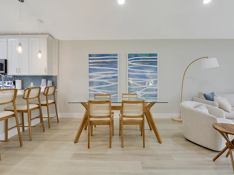 523 Club Dr — Photo 10