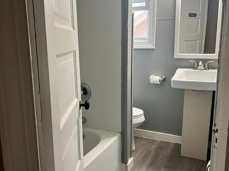 218 Green St — Photo 19