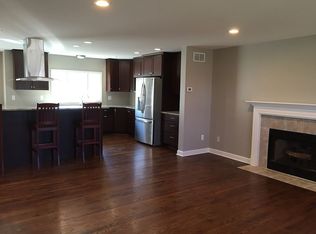 2710 Turnberry Ln, Howell, MI