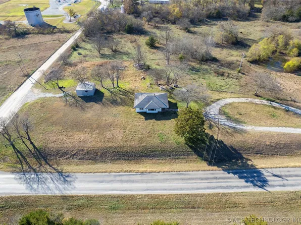 24935 County Road 3640, Stonewall, OK 74871