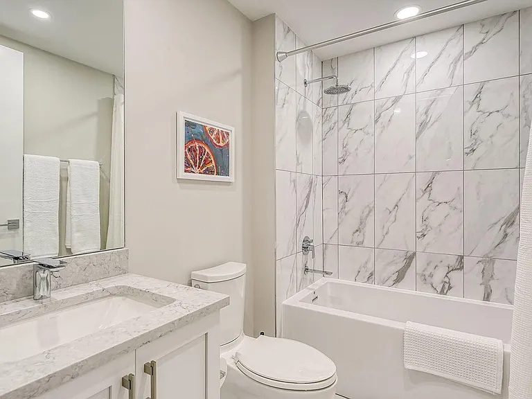 1035 Seaside Dr #406 — Photo 18