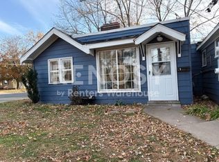 305 1st Ave S APT 1, Bayport, MN 55003