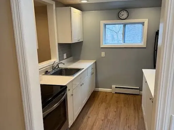 8 Old Albany Post Rd, Ossining, NY 10562