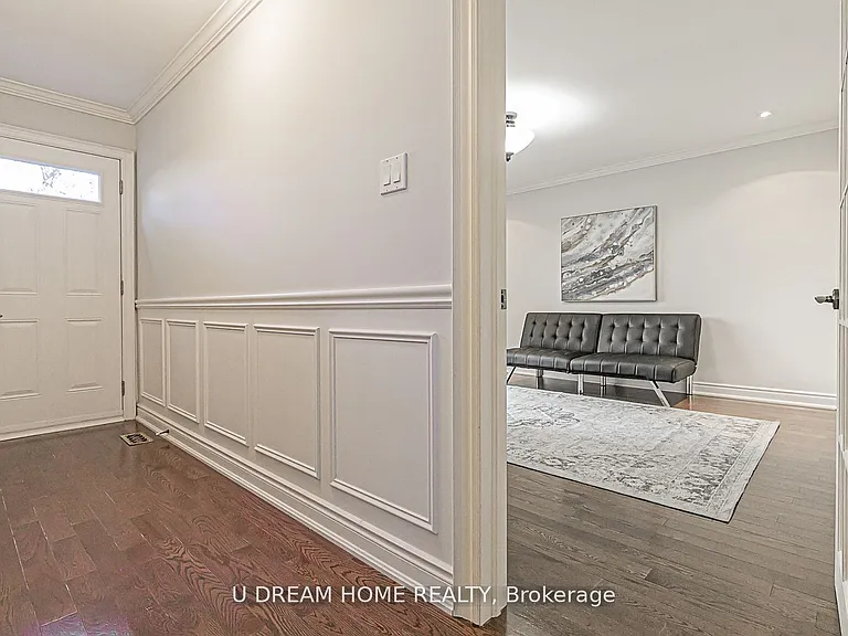 31 Shawfield Cres — Photo 15