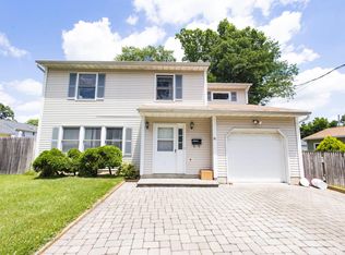 86 Kingston Rd, Parsippany, NJ 07054