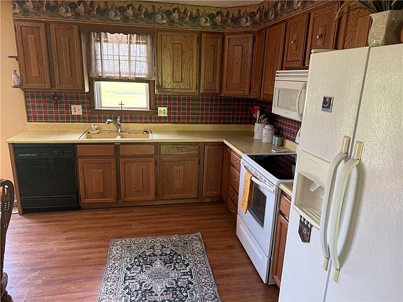 4th image of 6474 SW Oakridge Rd