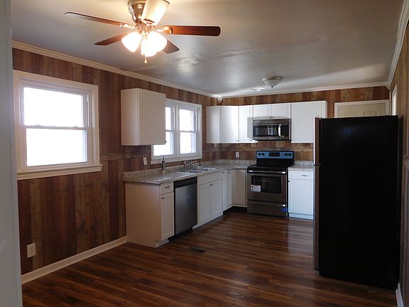 3rd image of 3308 Grandview Dr
