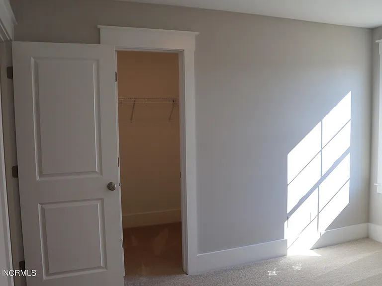 21 E Singing Ave — Photo 22