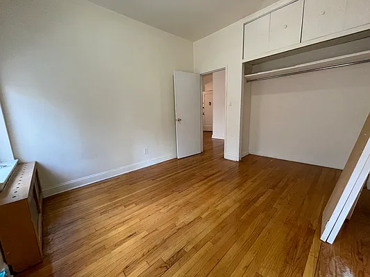 Rented by Douglas Elliman | media 22