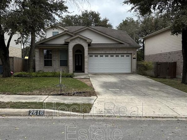 2616 Gallant Fox Dr