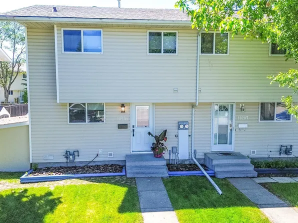 18289 74th Ave NW, Edmonton, AB T5T 2G6