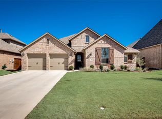 2016 Eagle Blvd, Forth Worth, TX 76052