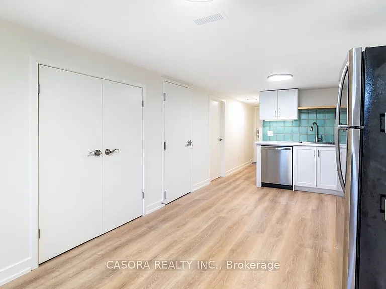 172 Kenilworth Ave S #BASEMENT — Photo 3