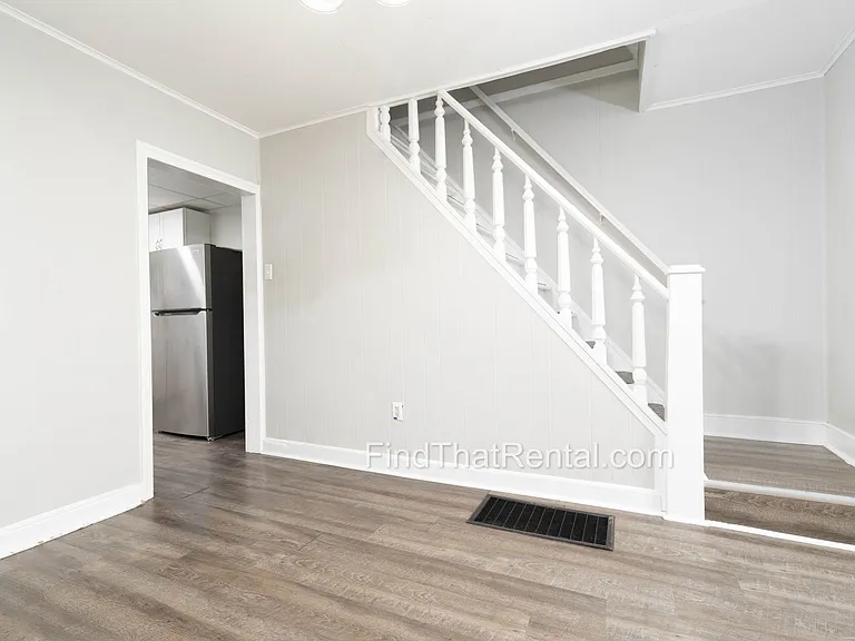 136 W Church Ave — Photo 7
