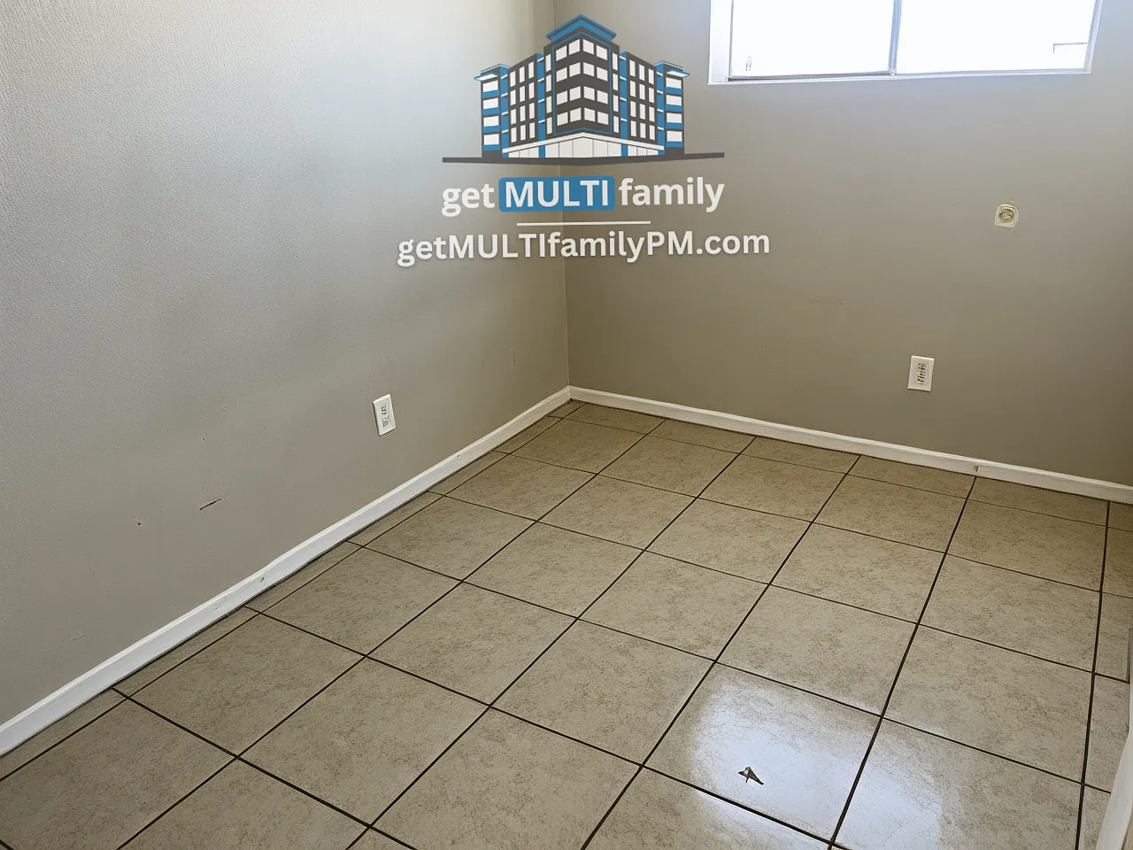 2 bed, 1.0 bath, 675 sqft, $850 — Photo 2