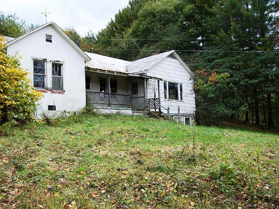 2nd image of 110 Greenway Ln