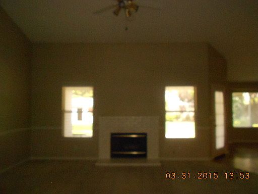 5th image of 2302 E Portland Ave