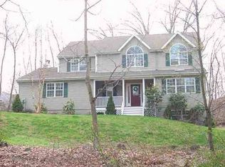 2 Marsala Ct, Cortlandt Manor, NY 10567