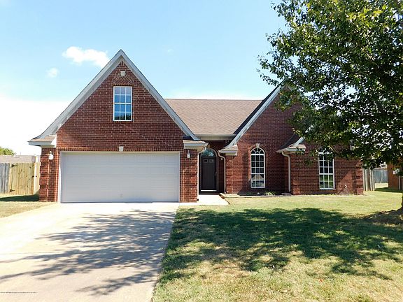 3rd image of 7466 Lee Ann Dr