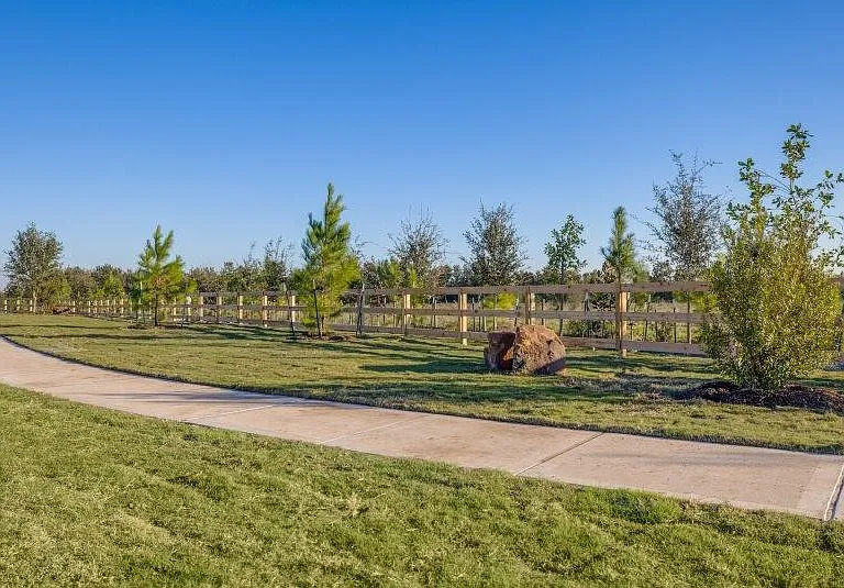 26706 Dalmatian Bellflower Dr — Photo 26