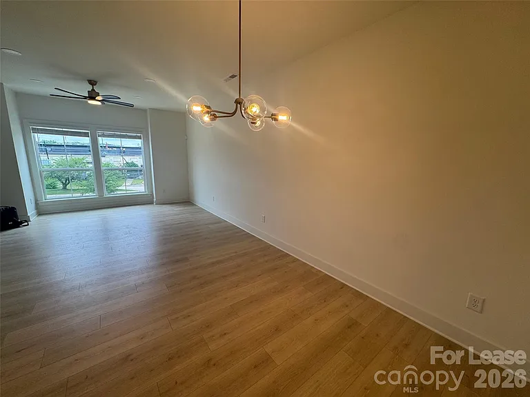 3011 Casting St — Photo 5