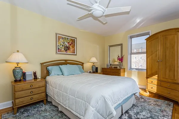 Sold by Signature Premier Properties | media 18